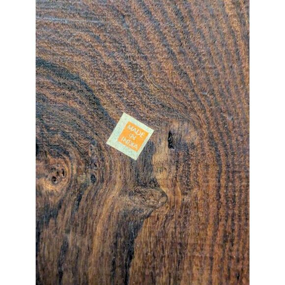 Hand carved trinket box with MOP inlay. 6x4 in excellent condition - Picture 7 of 8